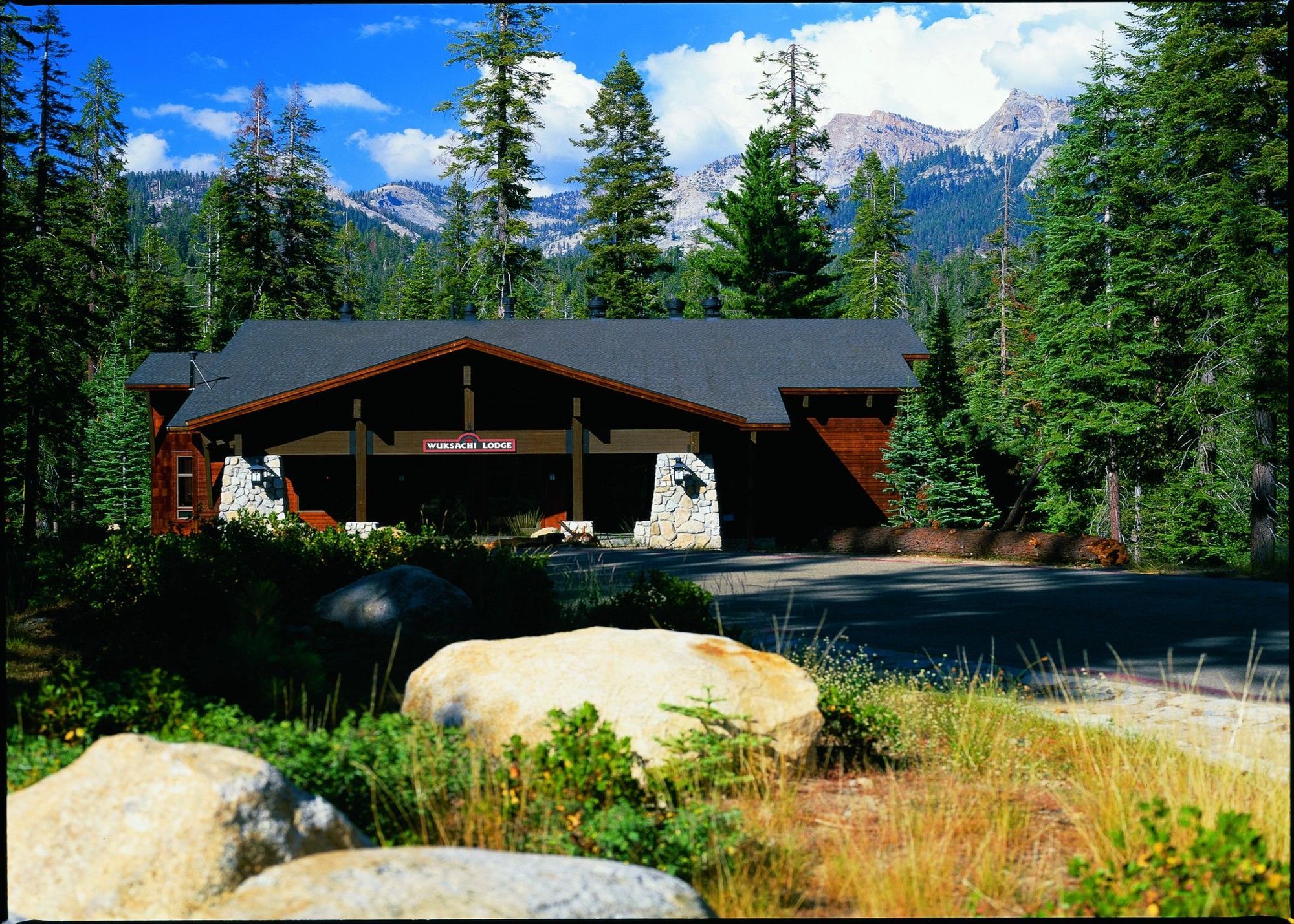 Wuksachi Lodge Badger エクステリア 写真