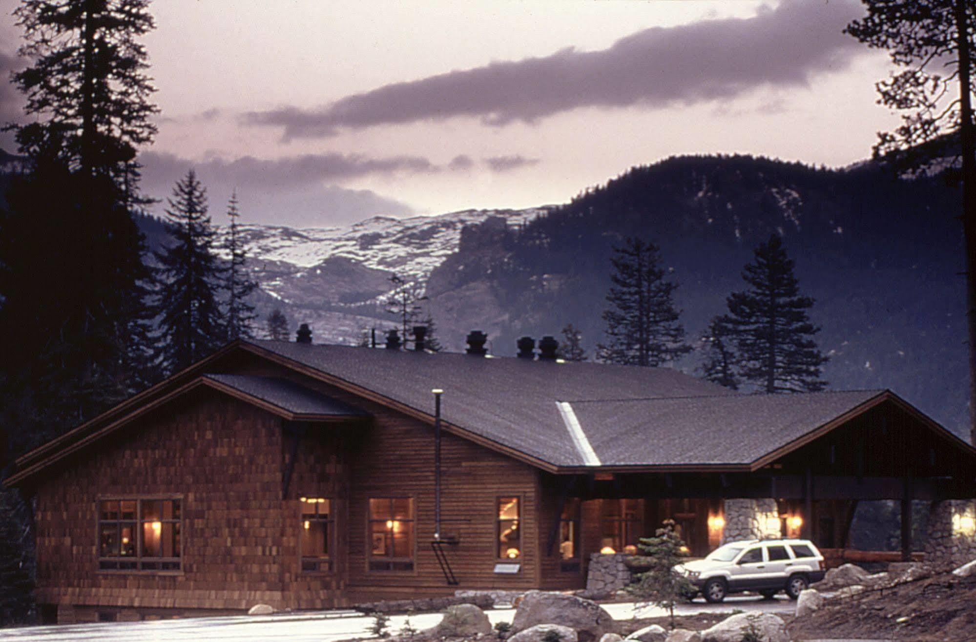Wuksachi Lodge Badger エクステリア 写真